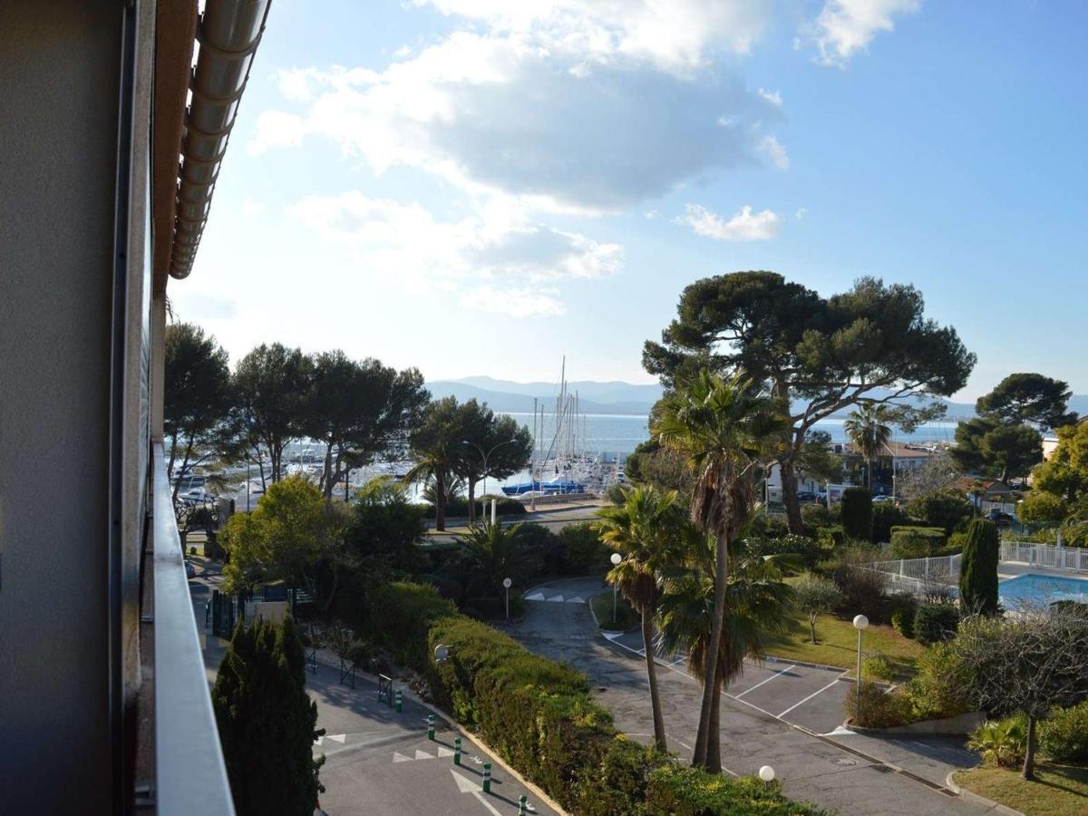 Studio Cabine A St-Raphael Avec Terrasse Et Parking, A 100M De La Plage - Fr-1-226A-23 Saint-Raphaël エクステリア 写真